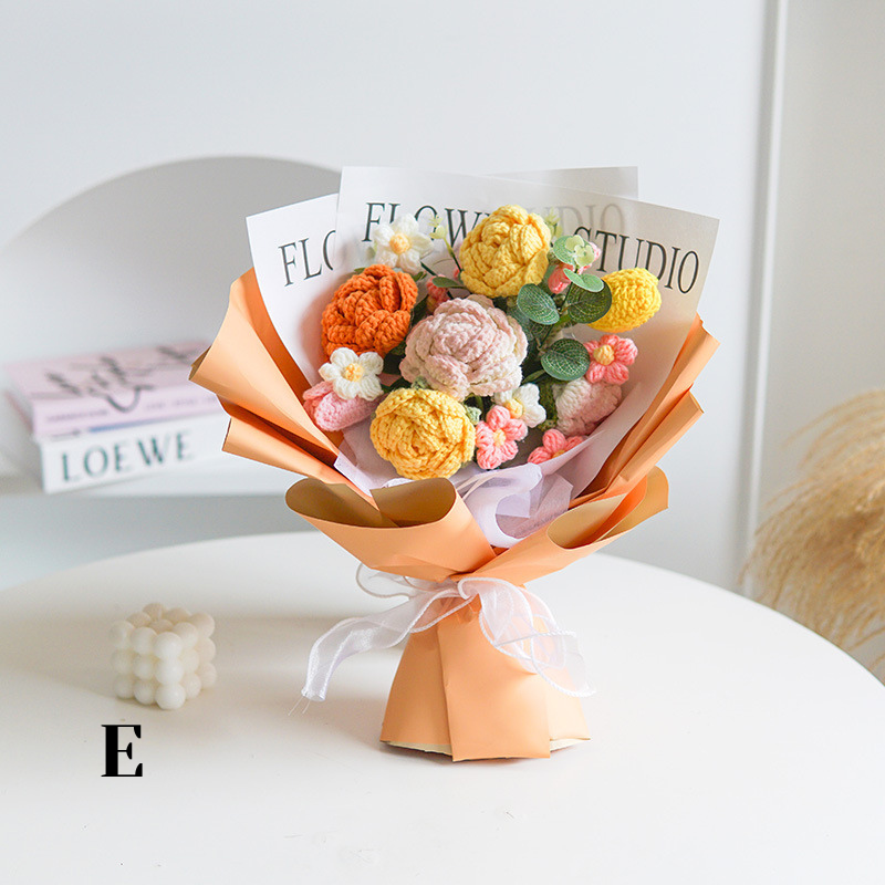 Bloomy Wool – Garden Dreams Bouquet