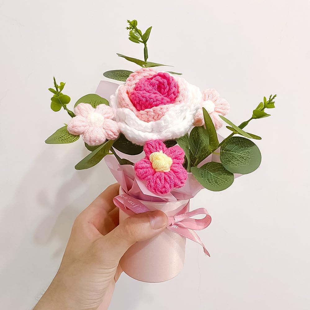 Bloomy Wool – Romantic Rose Bouquet
