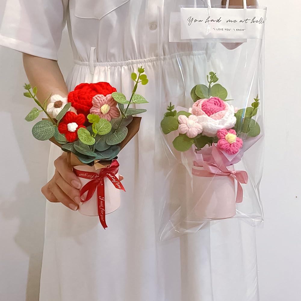 Bloomy Wool – Romantic Rose Bouquet