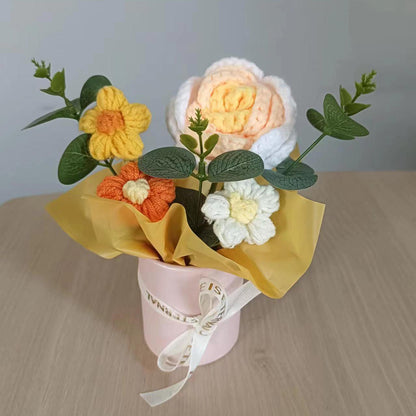 Bloomy Wool – Romantic Rose Bouquet
